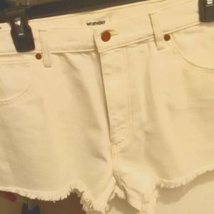 Wrangler denim short white size 28/28 for women